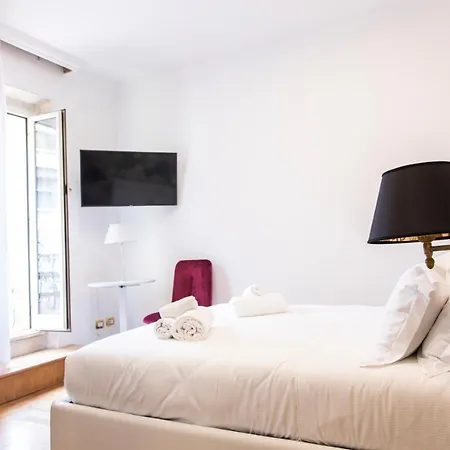 Cinquantatre 3* רומא