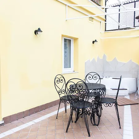 Otel Cinquantatre 3*