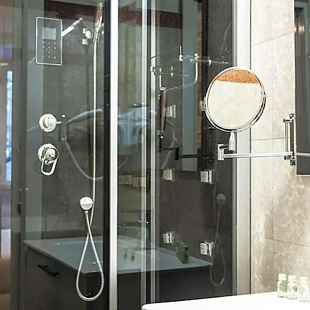 Cinquantatre Hotel 3*