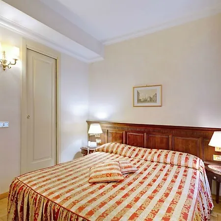 Hotel Cinquantatre Rome