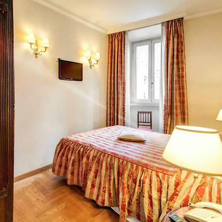 Cinquantatre Hotell