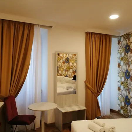 Hotell Cinquantatre 3*